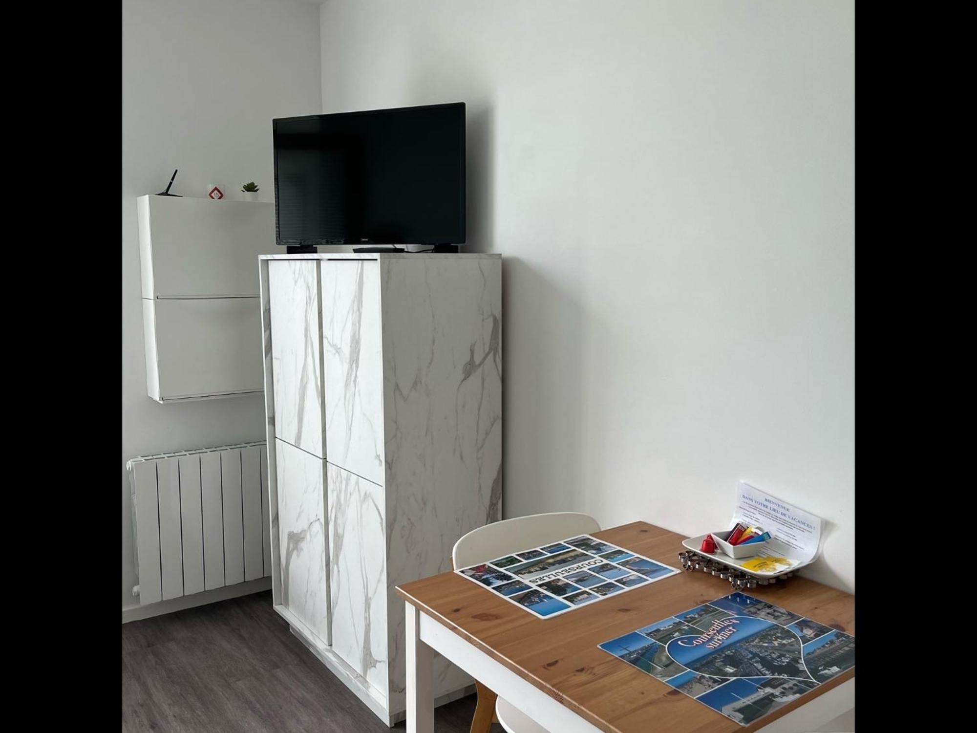 Appartement Le Petit Normand à Courseulles-sur-Mer Extérieur photo